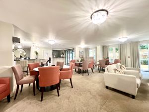 Residents Lounge- click for photo gallery